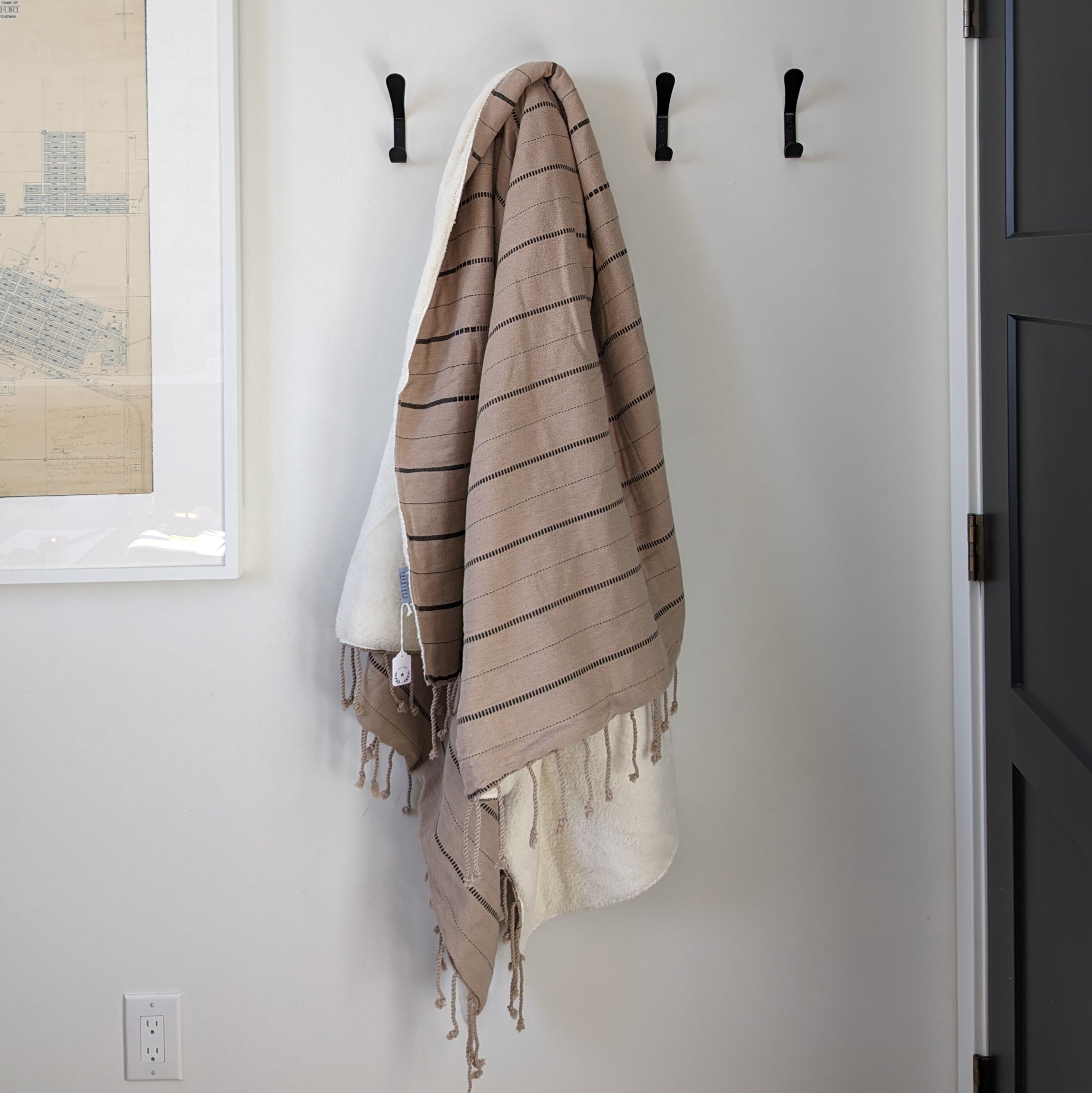 Irena Fleece Lined Throw