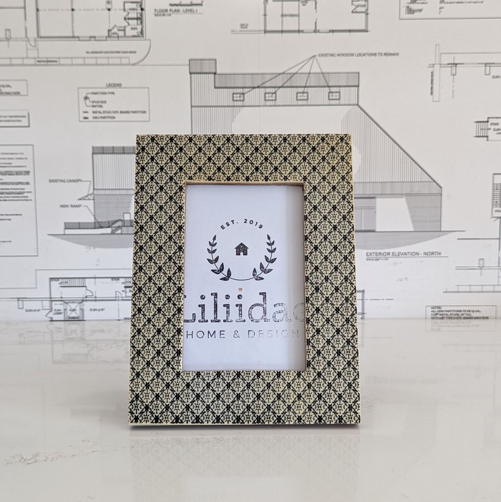 Patterned Photo Frame