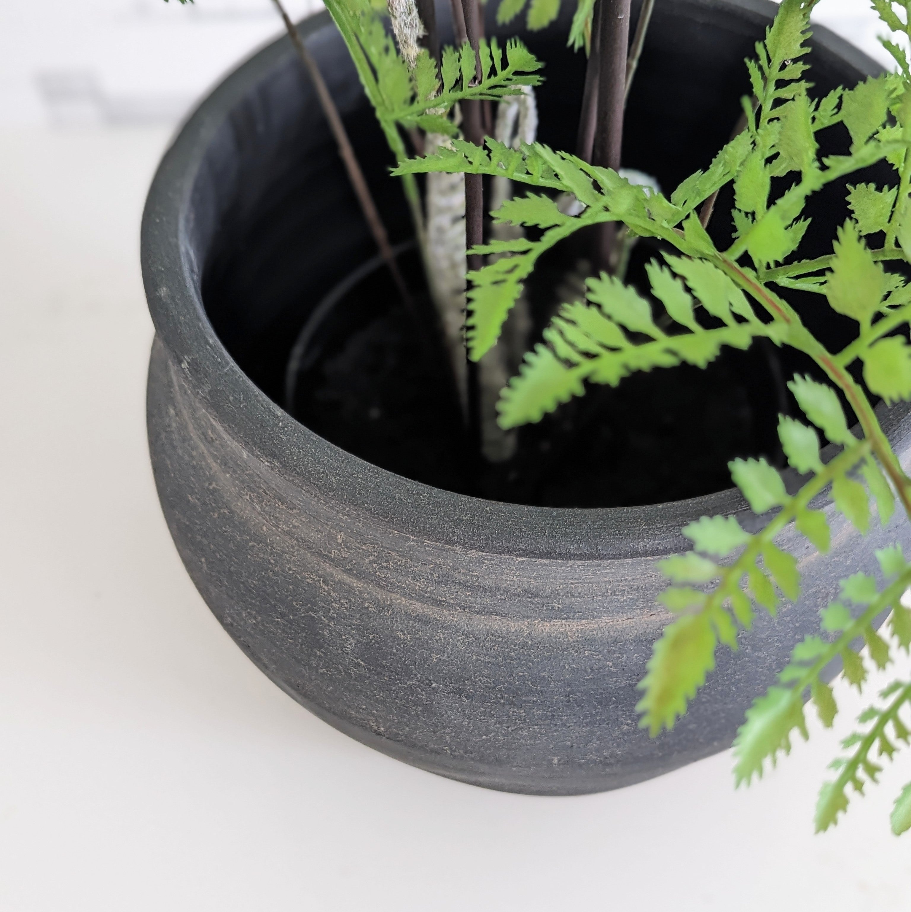 Black Terra-Cotta Pot - Large