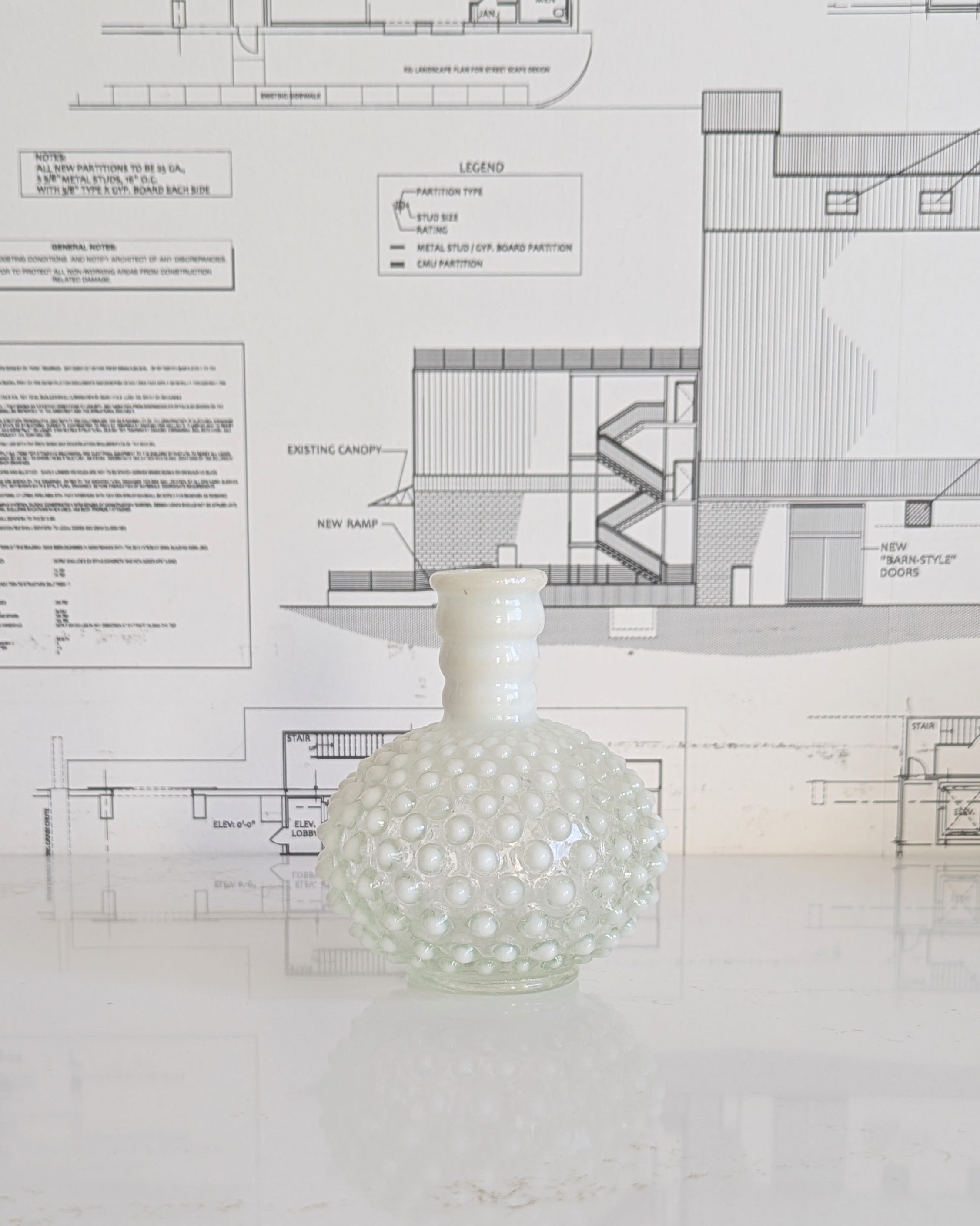Vintage - Hobnail Vase / Taper