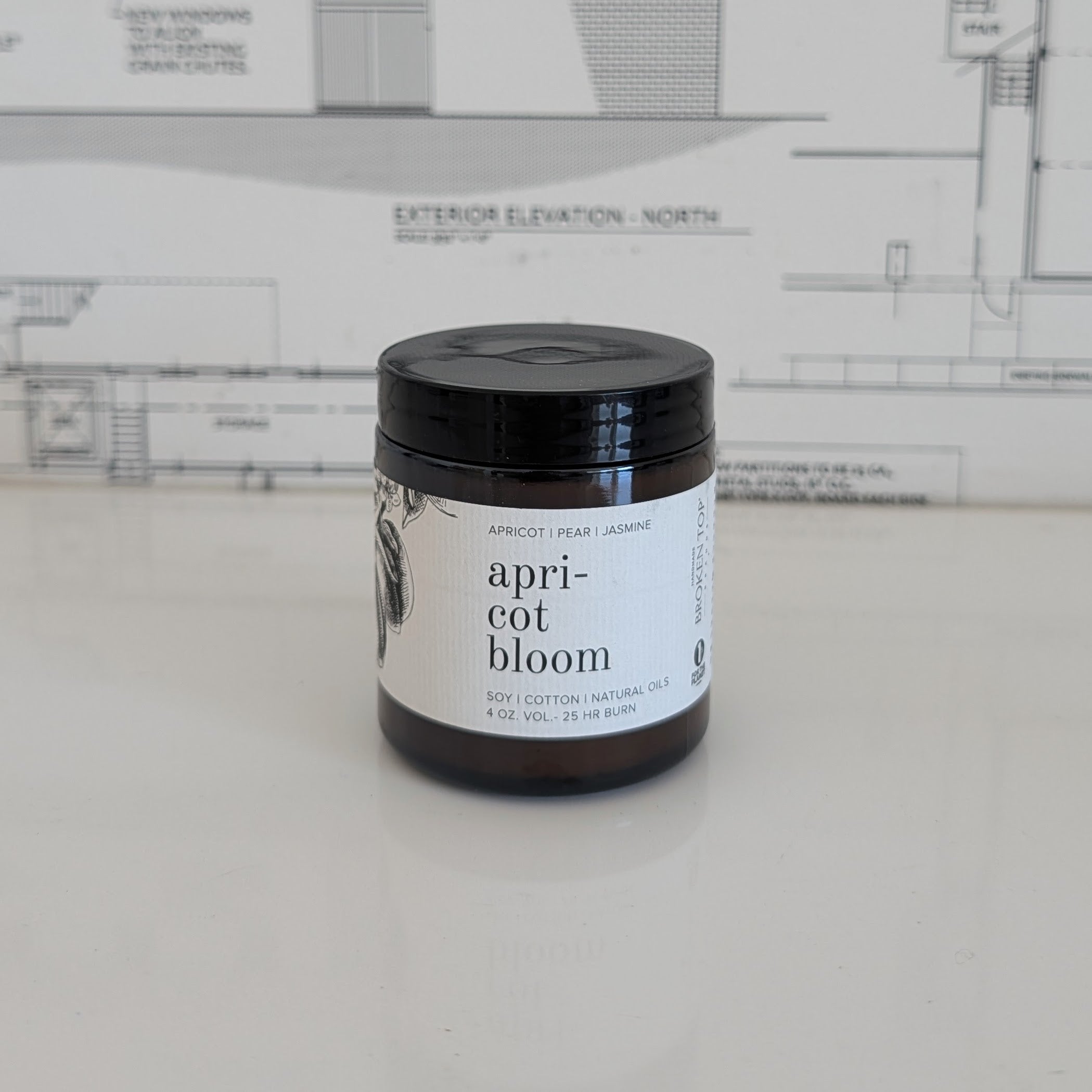 BROKEN TOP Small Candle