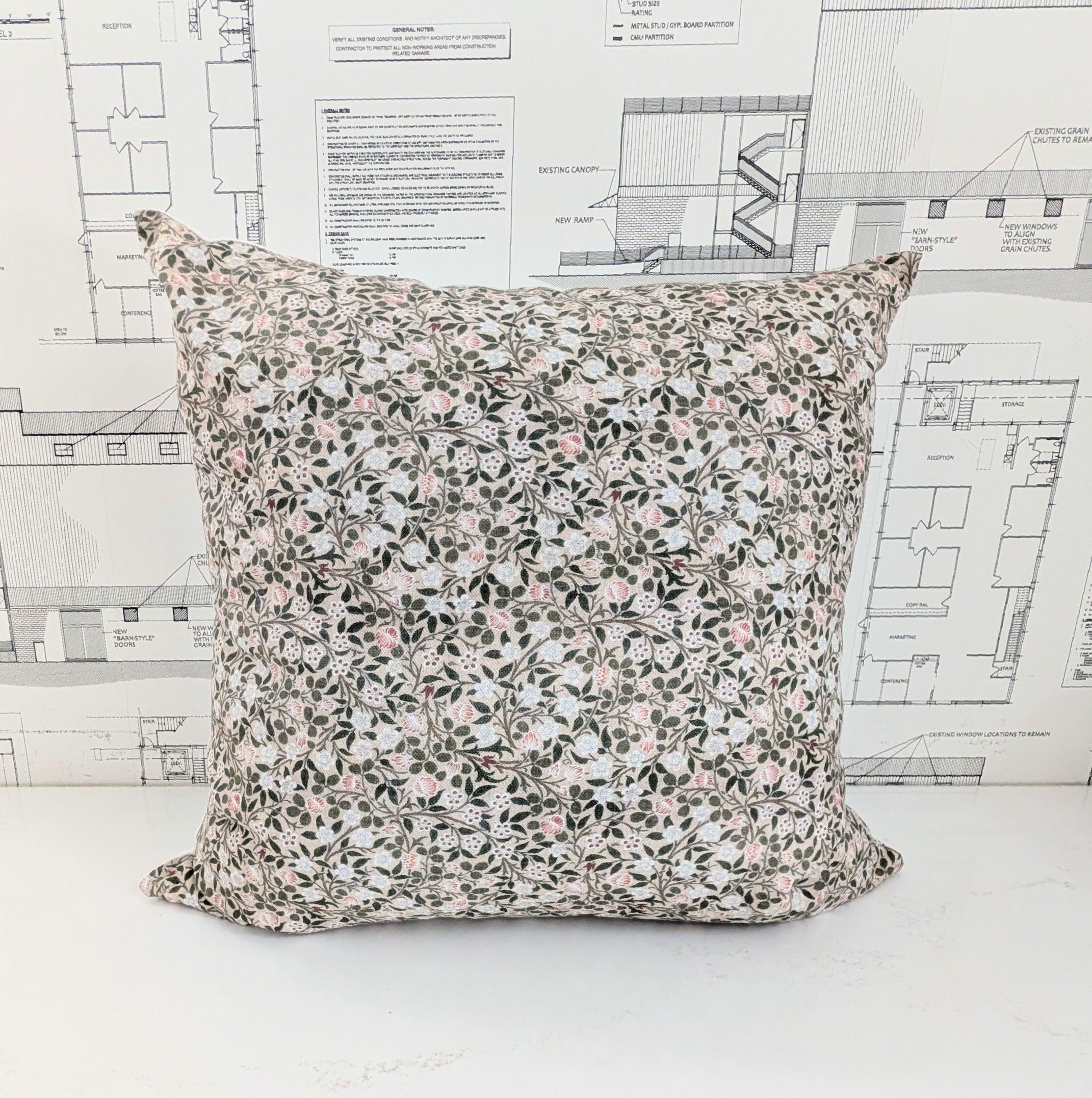 Lily 18x18 Pillow