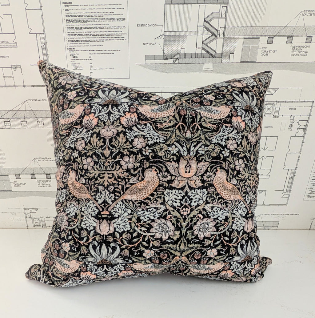 Enchanting Vine 18x18 Pillow