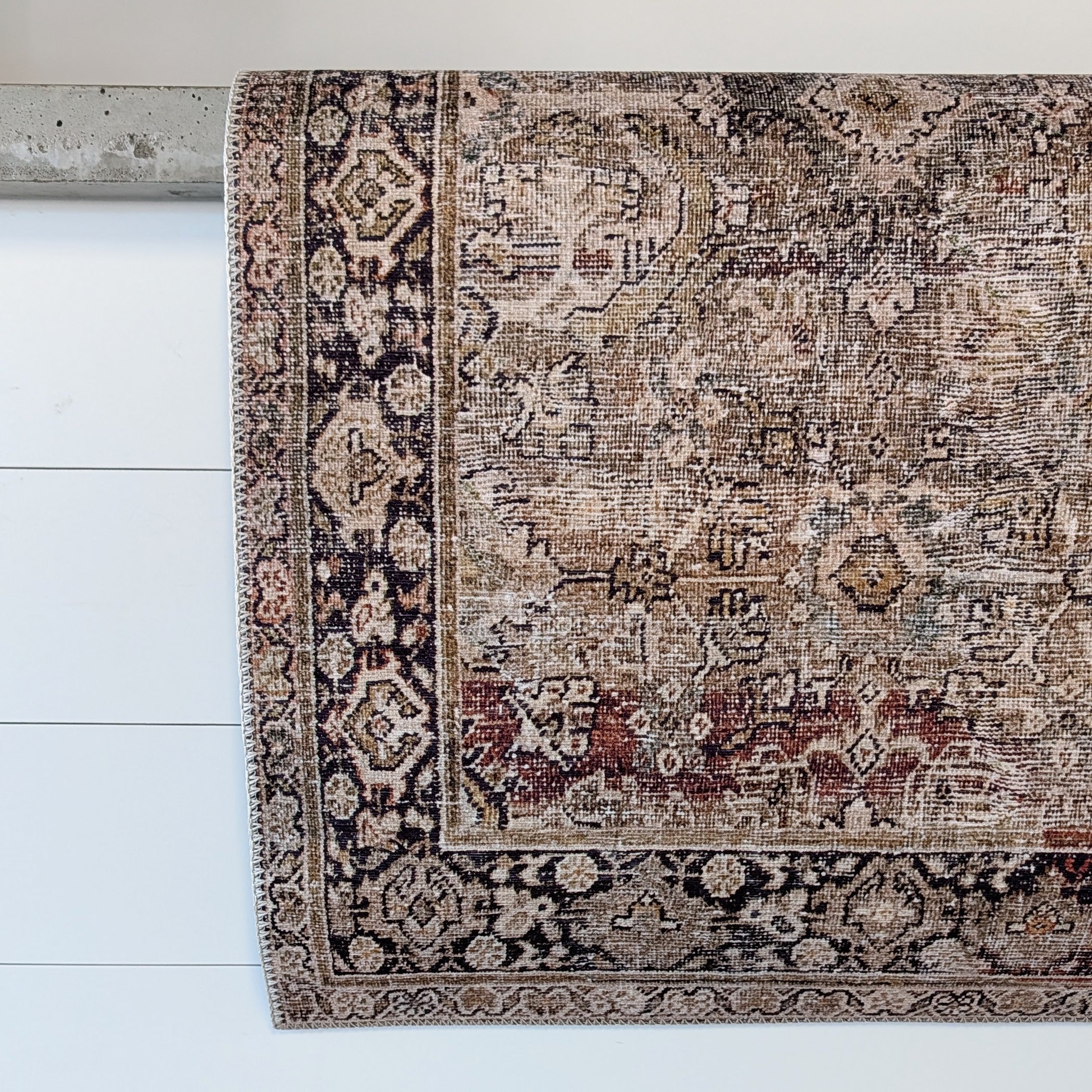 Layla Area Rug