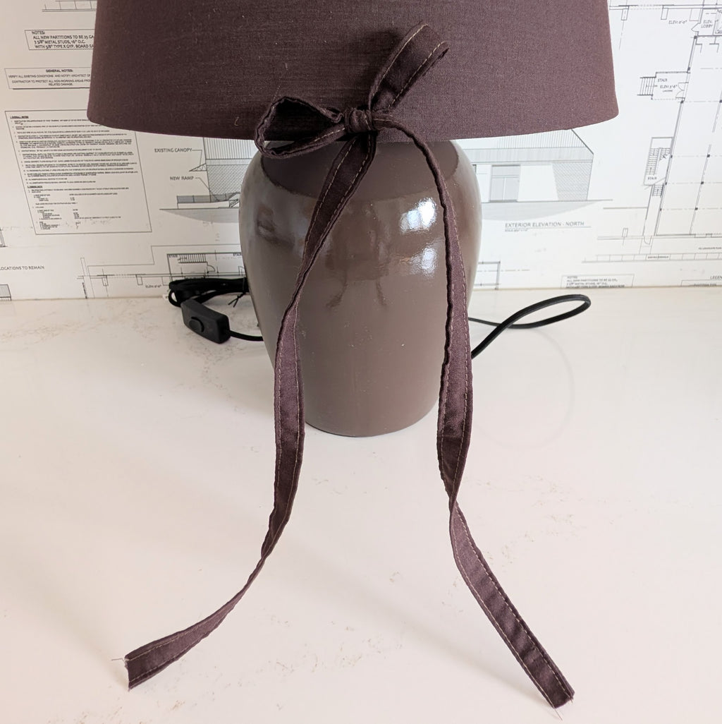 Brown Bows Lamp