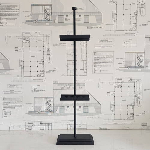 Black Scalloped Easel