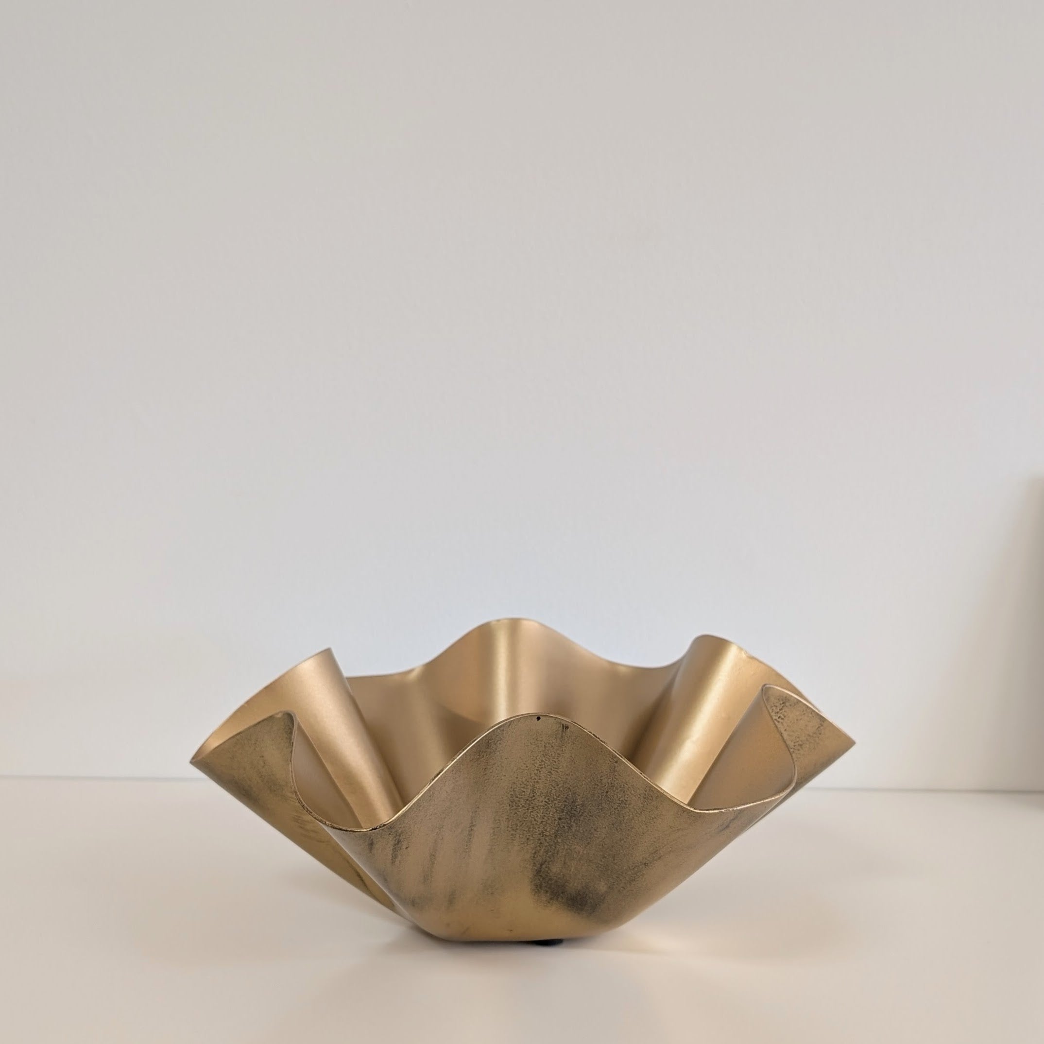 Metal Wavy Bowl
