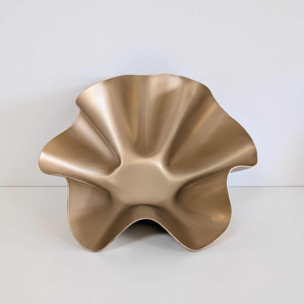 Metal Wavy Bowl