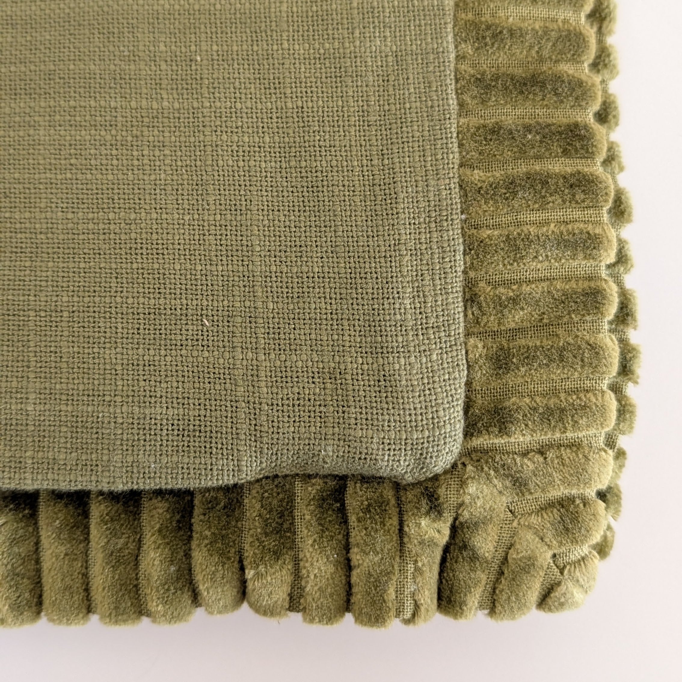 Moss Lumbar Cover